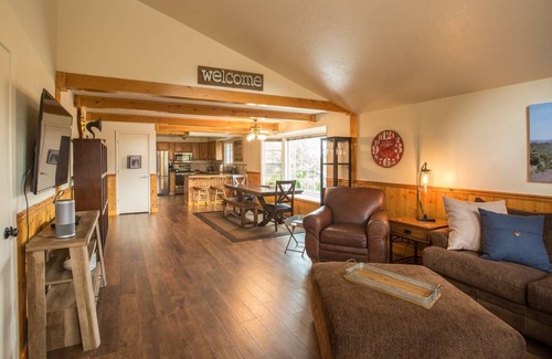 Bend House | Whiskey Ridge Ranch - A Western Retreat in Central Oregon