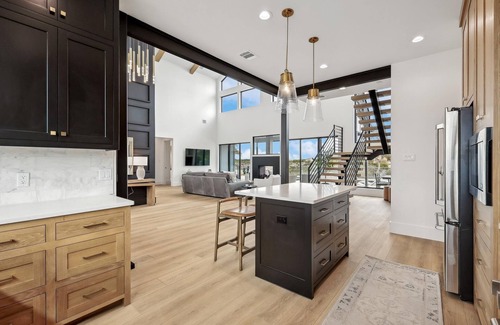 Palo Pinto County House | Whiskey Rock 5 bed/4.5 bath w pool/hot tub and game garage