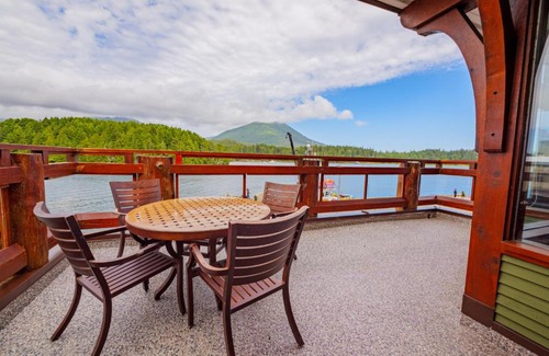 Ucluelet Apartment | Whisky Harbour, Downtown King Bed and Inlet View
