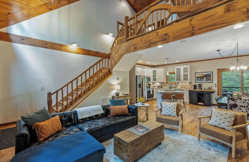 Sapphire House | Whisper Creek of Sapphire Valley