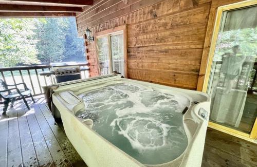 Townsend House | Whisper Creek cabin