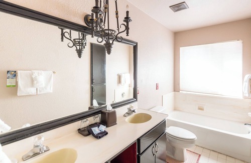 Uptown Sedona Bed & Breakfast | Whispering Creek B&B