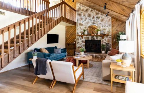 Greer House | Whispering Hollow Lodge on Greer Main St!
