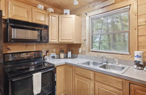 Gatlinburg - Pigeon Forge House | Whispering Oaks – Your Tranquil Smoky Mountain Retreat