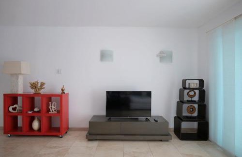 Jolly Harbour Villa | Whispering Palms Villa in Jolly Harbour
