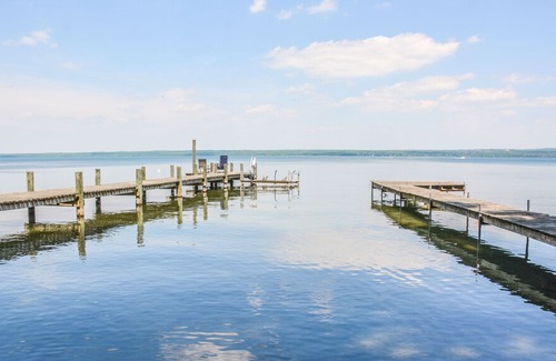 Town of Torrey Cottage | Whispering Pines Cabin:"Secluded Lakefront Retreat"