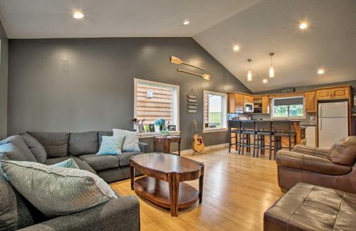 Pine Lake House | Whispering Pines Cabin with Pool, Lake and Golf Access!