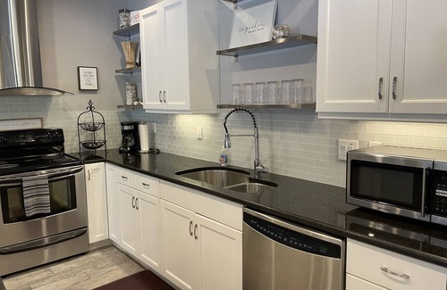 Naples House | Whispering Pines Guest House
