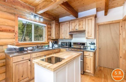 Mammoth Creek Cabin | Whispering Pines is your Lake House of choice in the Beautiful setting of Panguitch Lake, Utah