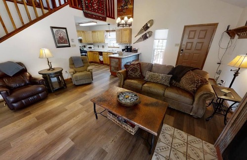 Red River Cabin | Whispering Pines - ON THE RIVER! Very Nice Decor and Furnishings - Spacious Slee