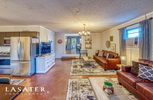 Harrison House | Whispering Pines Retreat Minutes to the Buffalo National River!