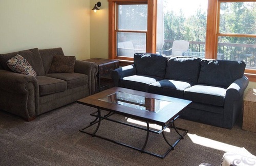 Interlochen House | Whispering Ridge - Gorgeous and Great Location!
