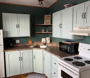 Ingomar Resort | Whispering Waves Cottages