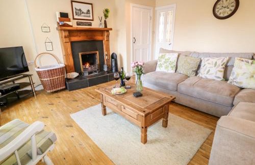 Carndonagh House | Whispering Willows - The Bungalow