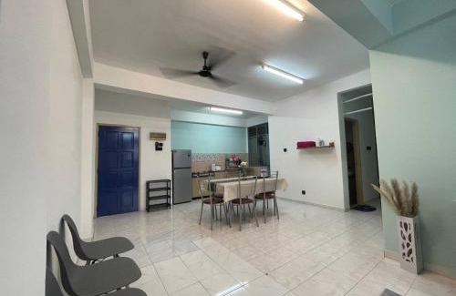 Bukit Baru Apartment | Whispering Woods 3 ROOMS & NETFLIX by EZYROOM MELAKA
