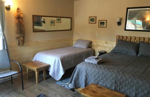 Cohoe House | Whispering Woods AK Cabins