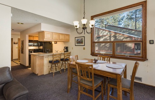 Purgatory Condo | Whistle Stop (#818) | 10 min to Ski - Private Deck - Golf - AC/Pool/HotTub