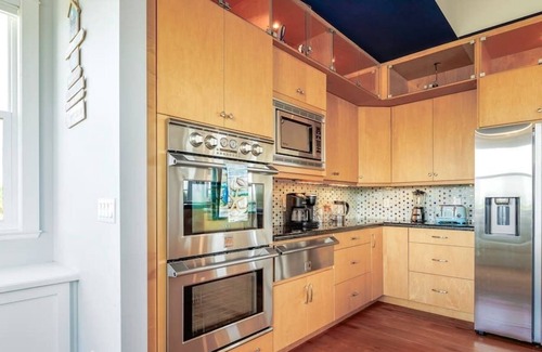 Indian River Estates House | Whistle Stop - Waterfront Oasis · Private Dock · Kayaks & Gear