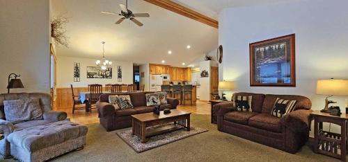 Deer Park House | Whistler 21
