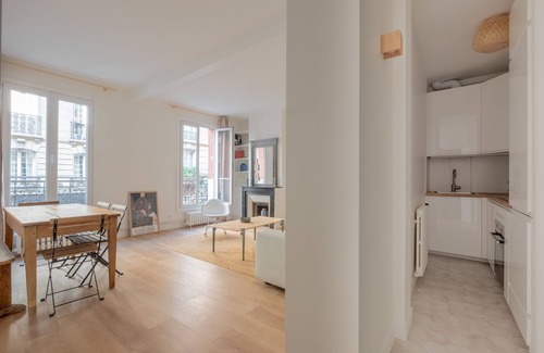 Pigalle Apartment | White Beauty, by Veeve