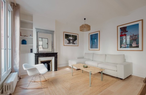 Pigalle Apartment | White Beauty, by Veeve
