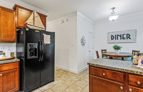 Skyland Cottage | "White Cottage Inn" Charming, Cozy, Convenient!