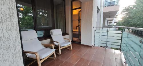 Copou Apartment | White Cozy Home