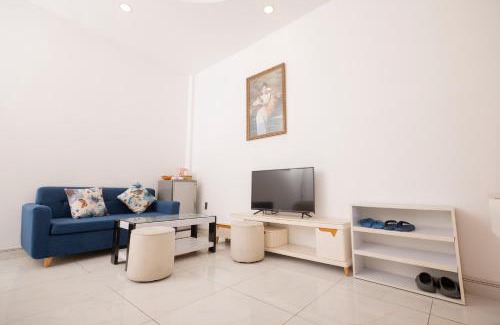 Tan Binh Hotel | White Diamond Hotel