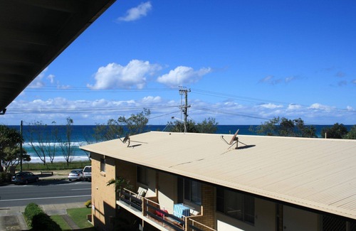 Currumbin Apartment | White Dolphin 5 Summa