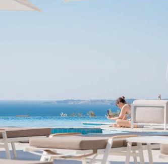 Aipeia Hotel | WHITE DONKEY BOUTIQUE Hotel