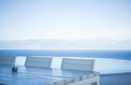 Aipeia Hotel | WHITE DONKEY BOUTIQUE Hotel