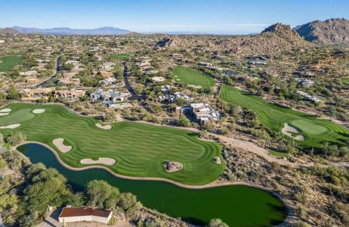 Troon North House | White Feather - Golf BBQ Patio Pool & Spa Access