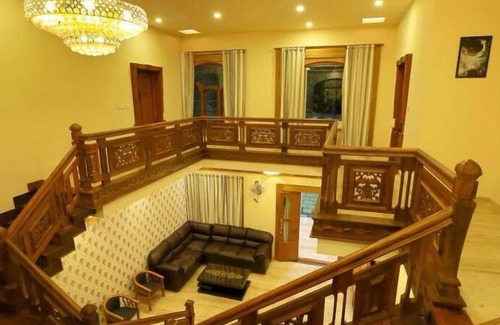 Thalassery Hotel | White Gate Luxury Hotel