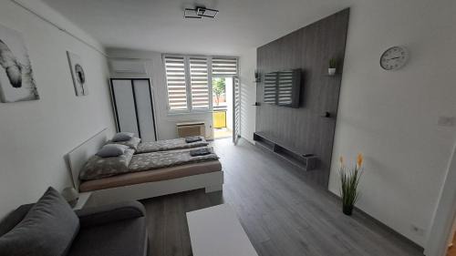 Debrecen Apartment | White Harmony Apartment
