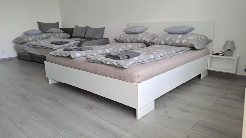 Debrecen Apartment | White Harmony Apartment