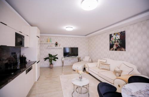 Nyiregyhaza Apartment | White Home Luxury