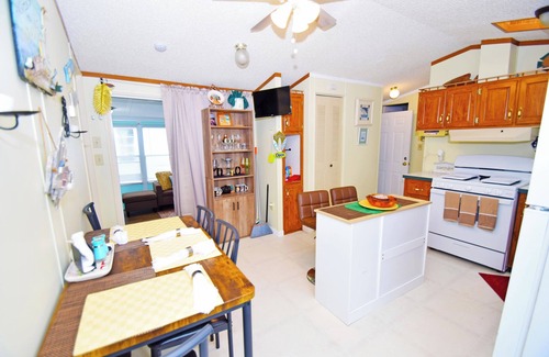 Ocean Pines House | White Horse Park-Spinnaker Lane 96 - Free WIFI,Pool,AC