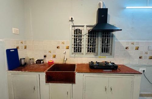 Mahabalipuram Beach House | White House Beach Stay