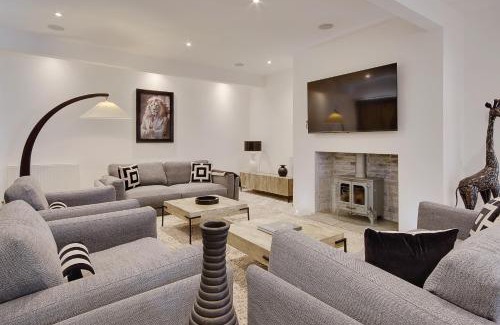 Boscombe House | White House by the sea