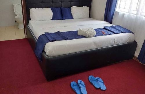Eldoret Bed & Breakfast | White House Lounge & Accommodation