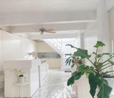 Kabasalan Apartment | White House Residence