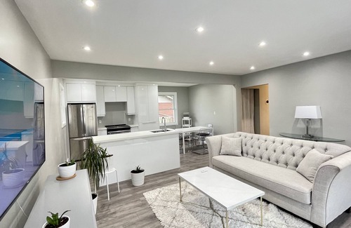 Glenridge House | White House Suite - Sleeps 4