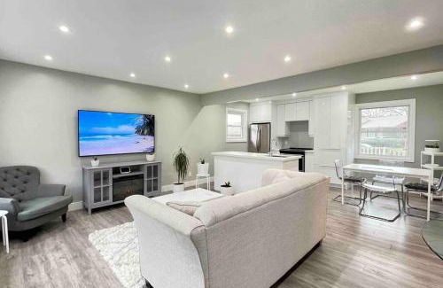 Merritton House | White House Suite - Sleeps 4