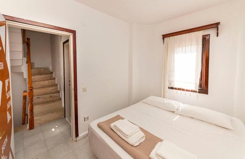 Dagbelen House | White House with Mediterranean Sea View near Camel Beach in Bodrum
