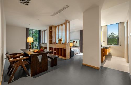 Wulong Hotel | White House Yuanjing Hotel