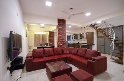 Vyalikaval HBCS Layout Villa | White Lotus By Orbit Hotels