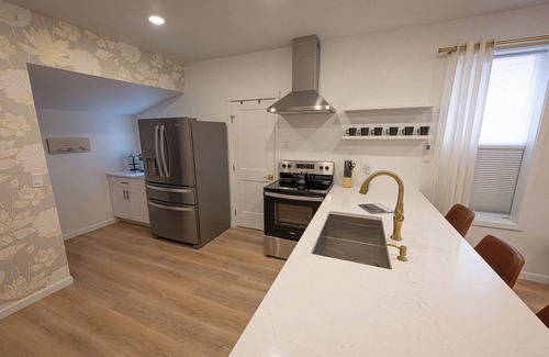 Downtown Juneau House | White LotusnnHistoric home minutes from all the main attractions!