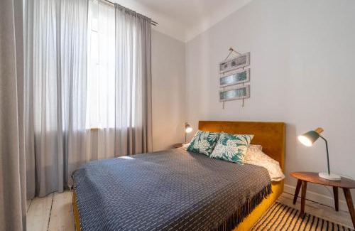 Centrs Apartment | White LUX apartments next to the Old town with free parking