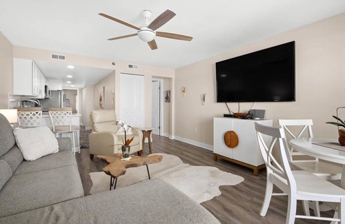Ocean City Condo | White Marlin 304B - 1 bedroom bayside, outdoor pool, downtown close to beach and boards