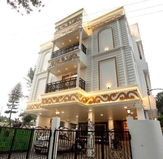 Yercaud Hotel | White Mint
